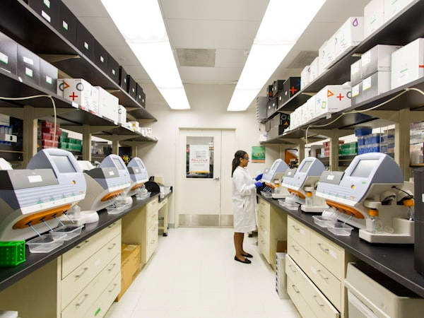 Diagnostic & Pathology Labs